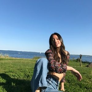 Meet your Posher, Kelly